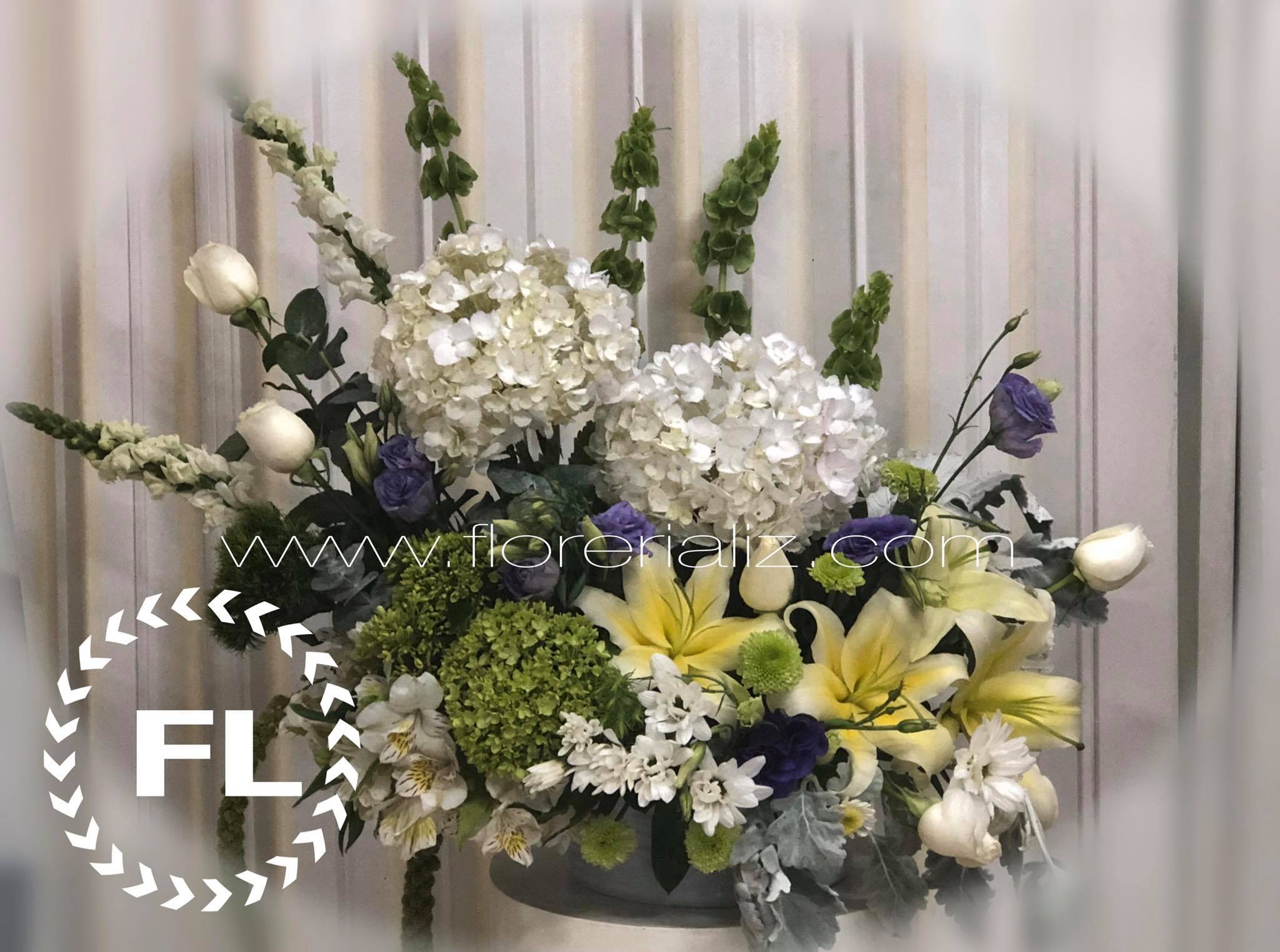 Hortensias con lilis y rosas blancas F-CO-32 | Florería Liz | Arreglos  florales en Monterrey